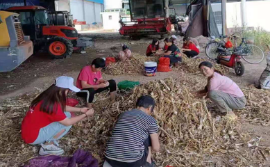 陜西財(cái)經(jīng)職業(yè)技術(shù)學(xué)院暑期“三下鄉(xiāng)”實(shí)踐隊(duì)走進(jìn)富平縣齊村鎮(zhèn)實(shí)地調(diào)研職業(yè)中介服務(wù)